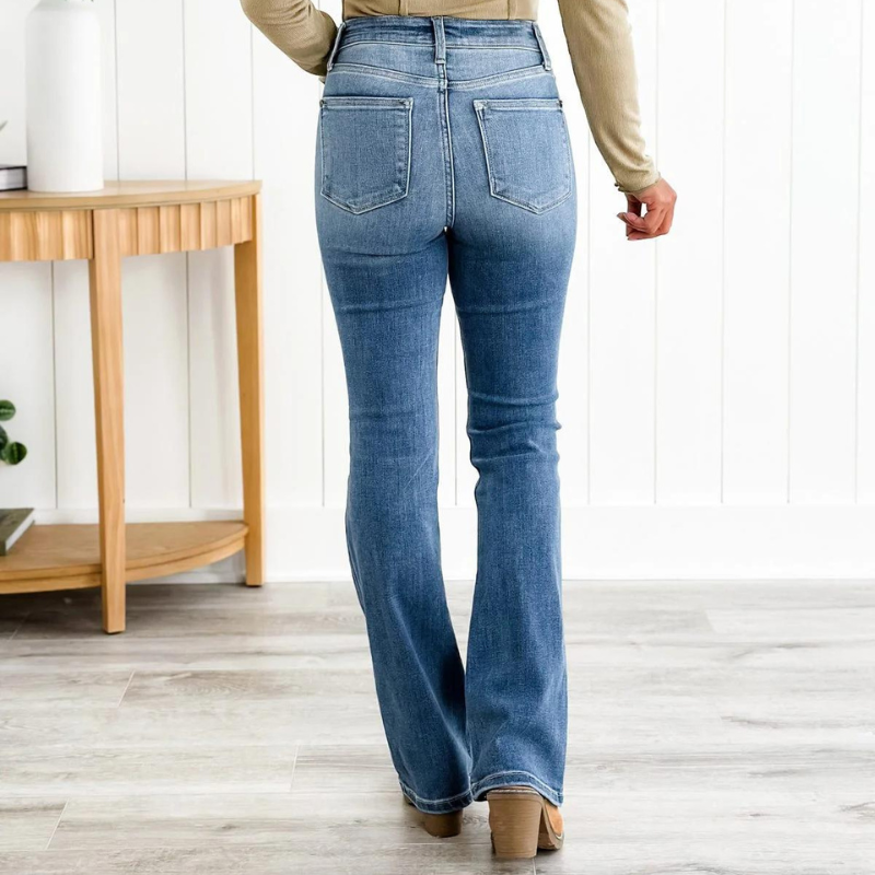 Bootcut Fit jeans